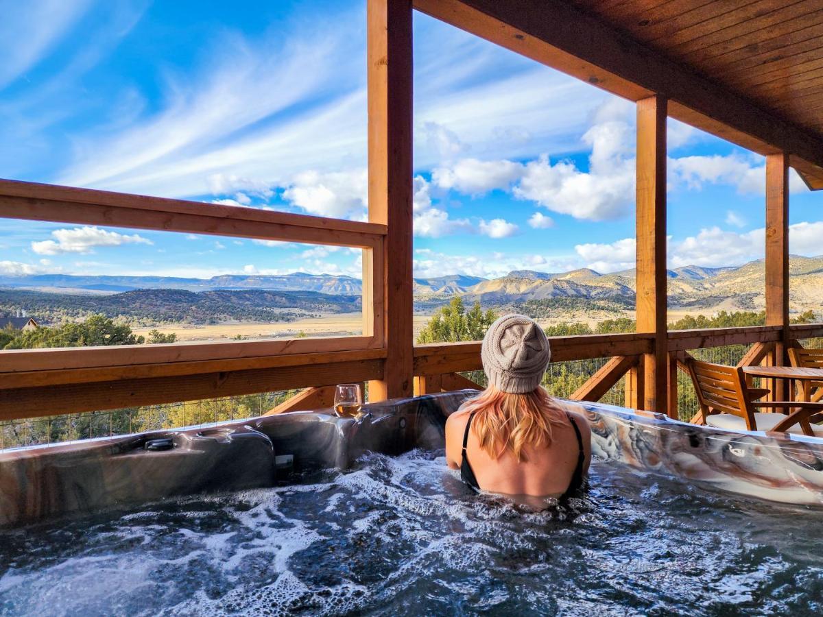 Вілла Painted Cliffs-Hot Tub, Amazing Views Between Zion And Bryce Одервілль Екстер'єр фото